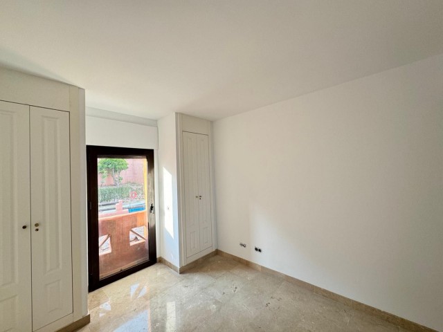 Penthouse avec 3 Chambres  à San Luis de Sabinillas