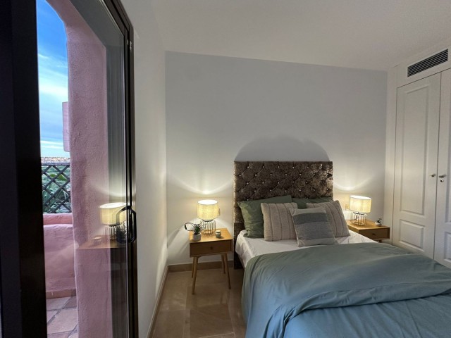 Penthouse avec 3 Chambres  à San Luis de Sabinillas