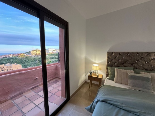 Penthouse avec 3 Chambres  à San Luis de Sabinillas
