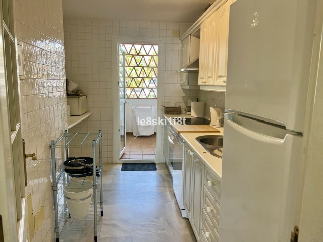 2 Makuuhuoneen Huoneisto Calahonda