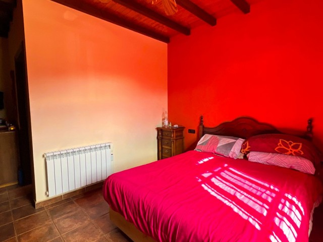 5 Makuuhuoneen Huvila Valtocado