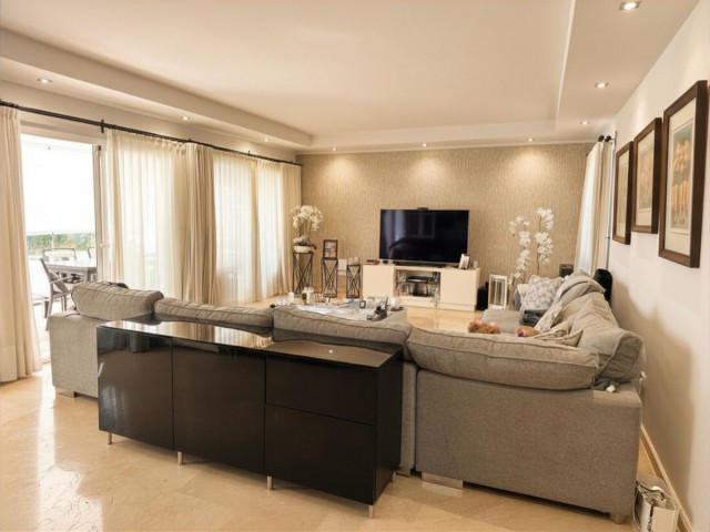 4 Makuuhuoneen Huvila Estepona