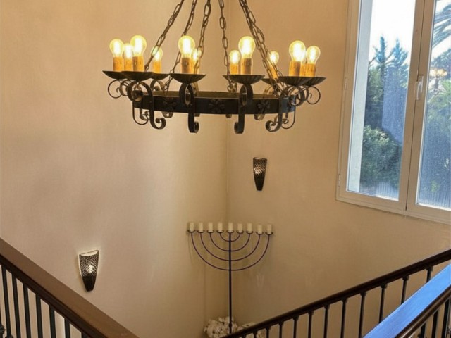 4 Makuuhuoneen Huvila Estepona