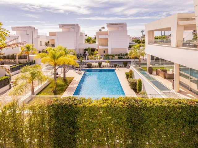 Huvila, San Pedro de Alcántara