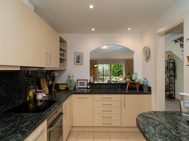 2 Sovrums Radhus i Estepona