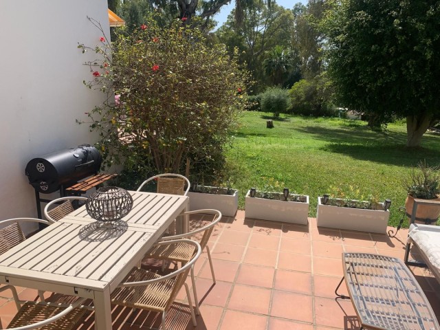2 Slaapkamer Rijtjeshuis in Estepona