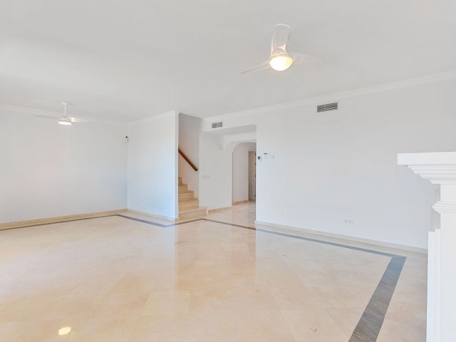 3 Makuuhuoneen Rivitalo Atalaya