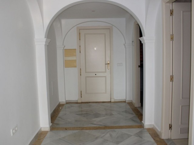 2 Sovrums Lägenhet i Marbella