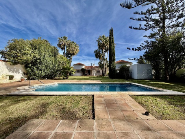 5 Makuuhuoneen Huvila San Pedro de Alcántara