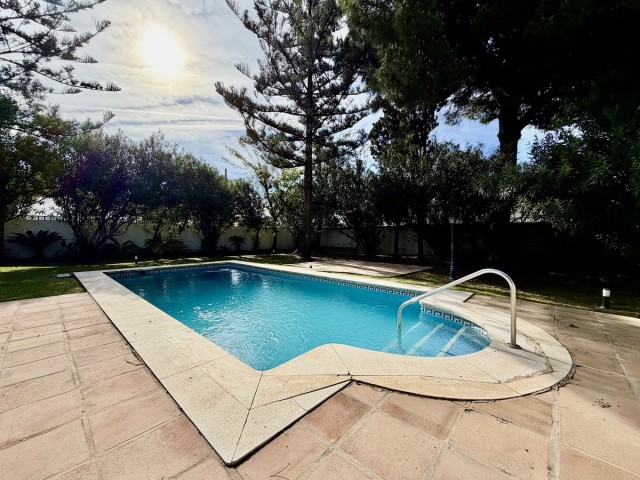 5 Makuuhuoneen Huvila San Pedro de Alcántara