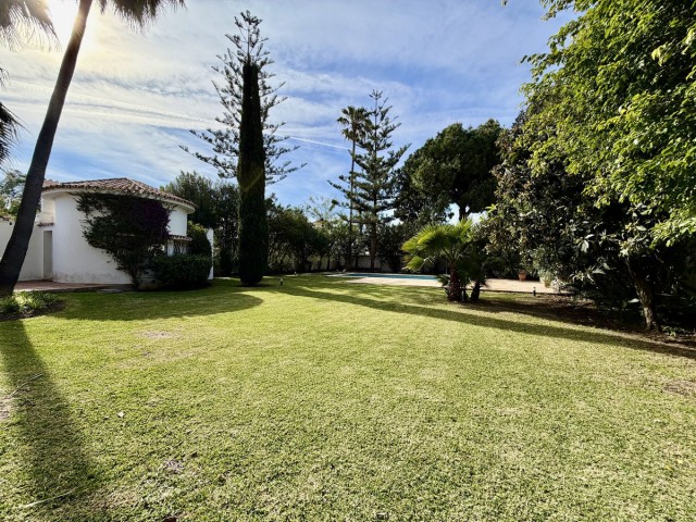 5 Makuuhuoneen Huvila San Pedro de Alcántara