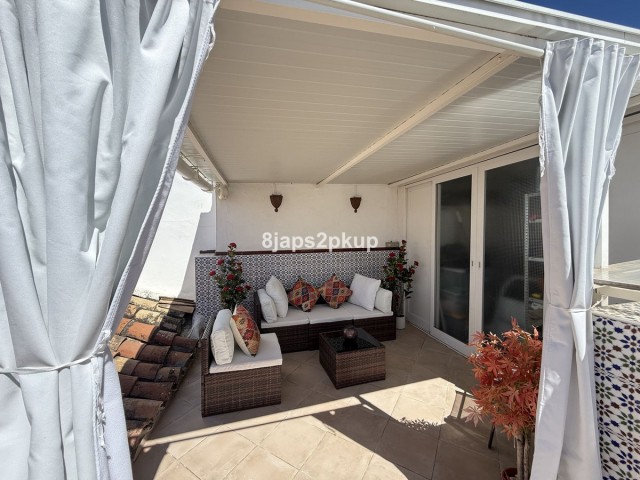 Maison mitoyenne avec 2 Chambres  à Estepona