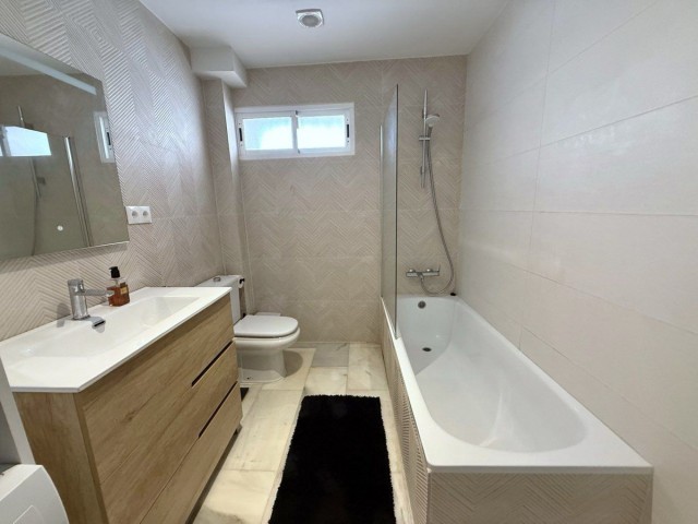 2 Bedrooms Apartment in San Pedro de Alcántara