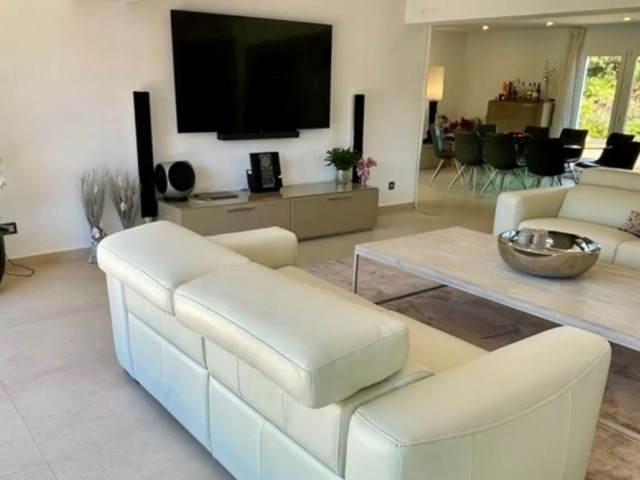 7 Makuuhuoneen Huvila San Pedro de Alcántara