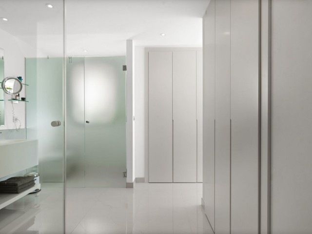 3 Makuuhuoneen Huoneisto Estepona