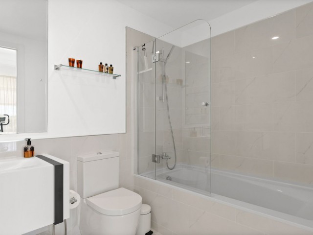 3 Makuuhuoneen Huoneisto Estepona