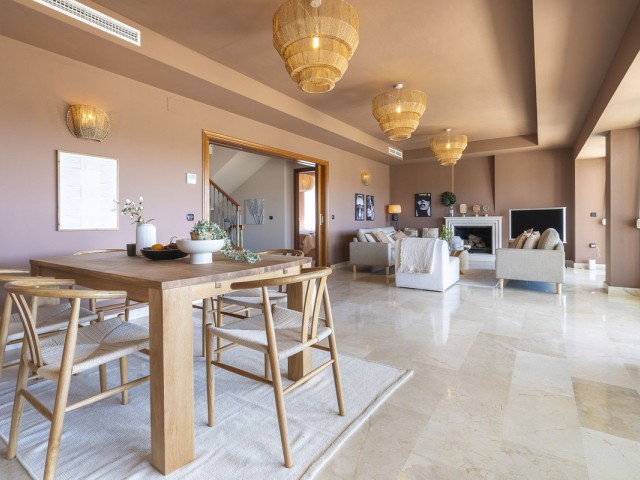 6 Makuuhuoneen Huvila Mijas