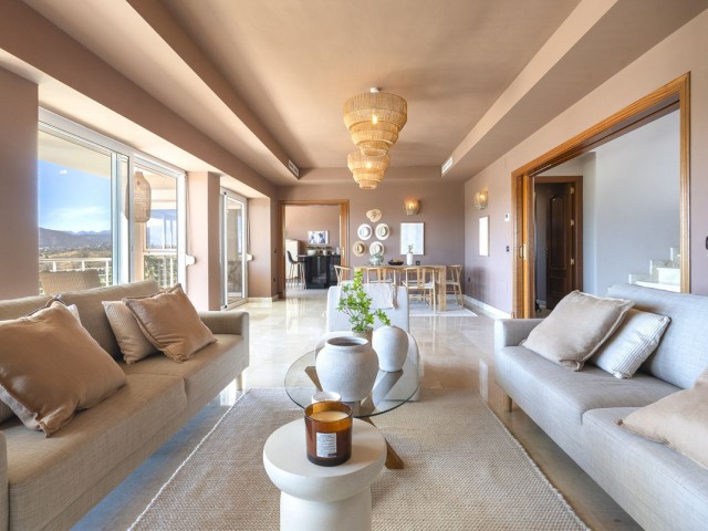 6 Makuuhuoneen Huvila Mijas