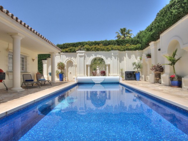 Huvila, Torrenueva, R5343265