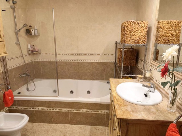 Kattohuoneisto Estepona