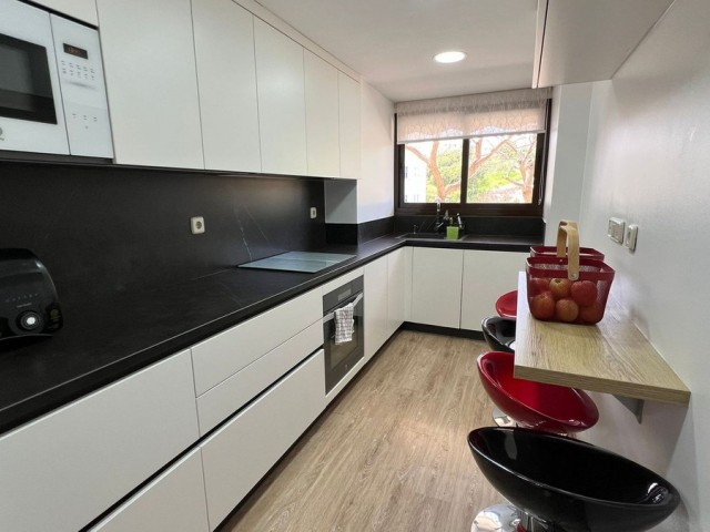 3 Makuuhuoneen Huoneisto Estepona