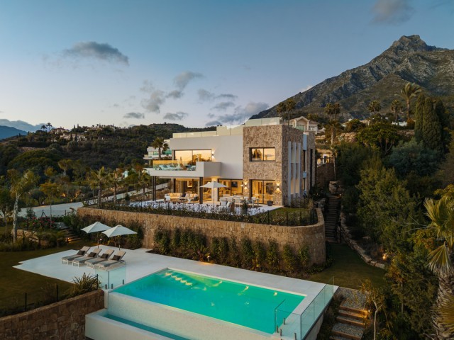 5 Bedrooms Villa in The Golden Mile