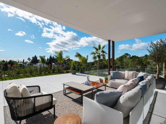 5 Bedrooms Villa in The Golden Mile
