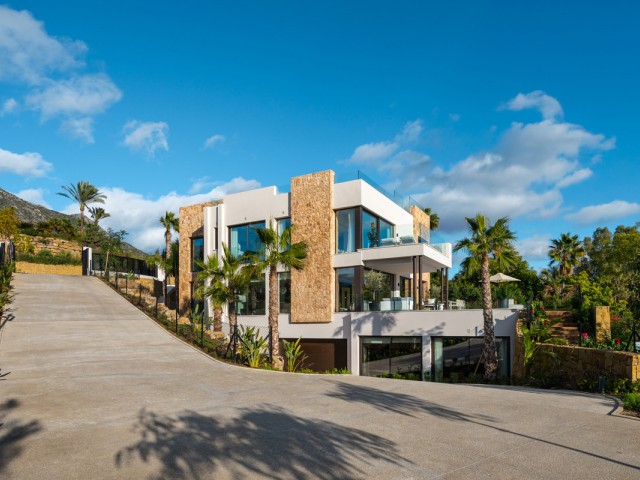 5 Bedrooms Villa in The Golden Mile