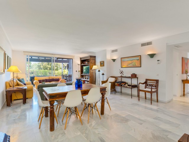 3 Makuuhuoneen Huoneisto Estepona