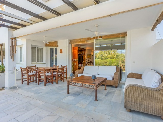 3 Makuuhuoneen Huoneisto Estepona