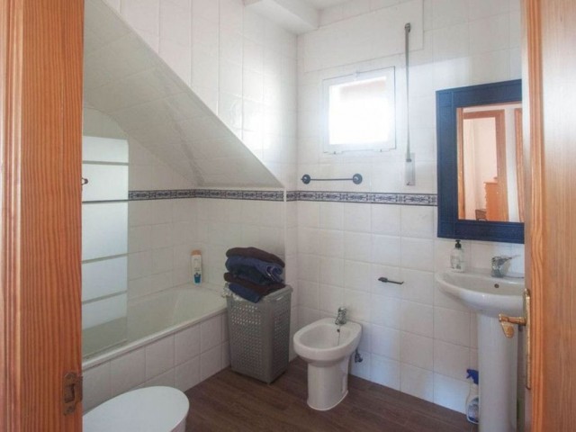 6 Makuuhuoneen Huvila Estepona