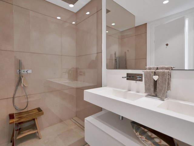 3 Makuuhuoneen Huoneisto Benahavís