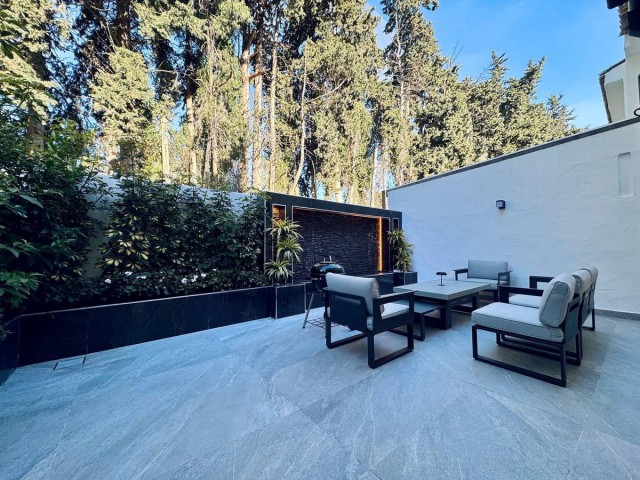 Maison mitoyenne avec 3 Chambres  à Marbella