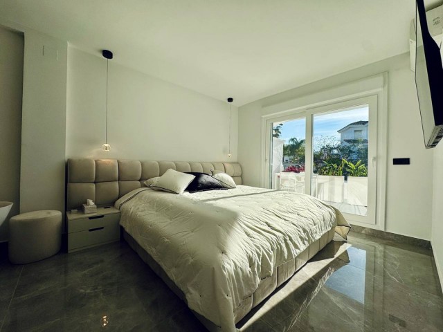 Maison mitoyenne avec 3 Chambres  à Marbella