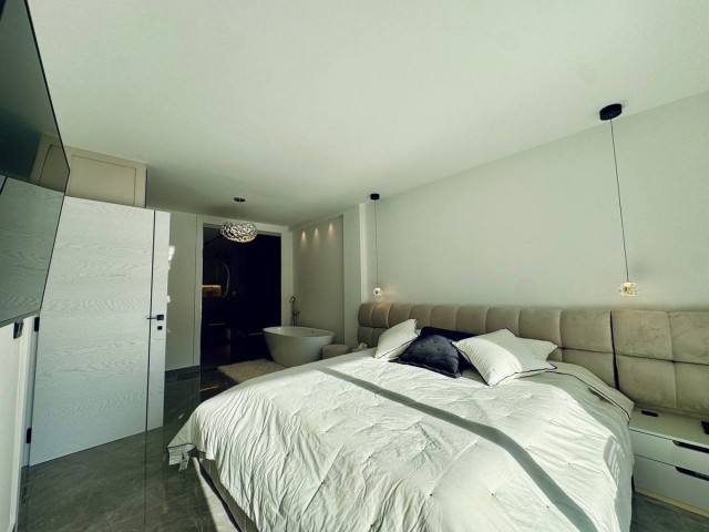 Maison mitoyenne avec 3 Chambres  à Marbella