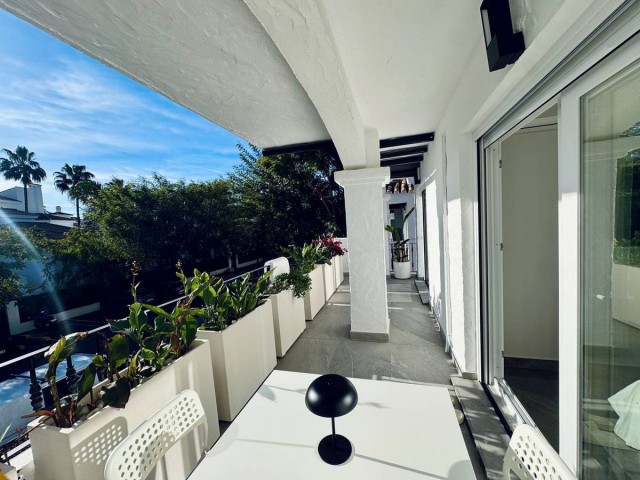 Maison mitoyenne avec 3 Chambres  à Marbella