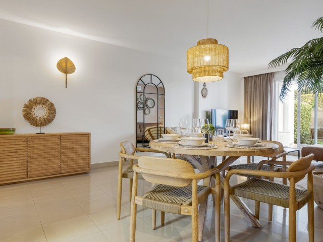 2 Makuuhuoneen Huoneisto Estepona