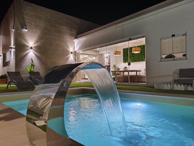 4 Makuuhuoneen Huvila Mijas