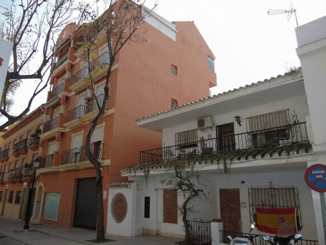 Plot, Fuengirola