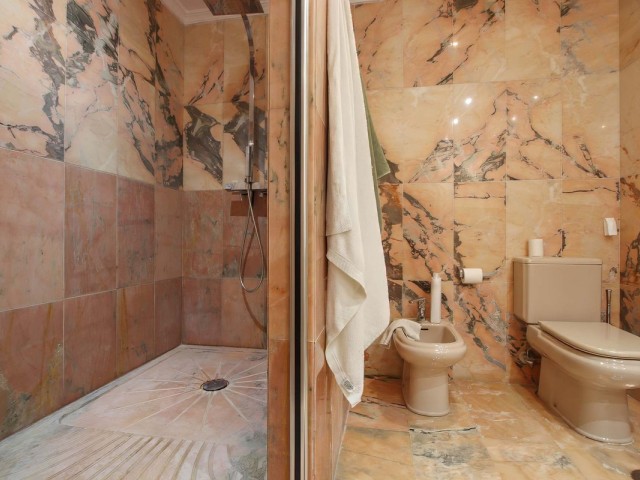 3 Makuuhuoneen Huoneisto Puerto Banús