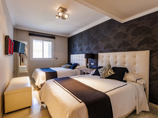 Appartement avec 4 Chambres  à Marbella