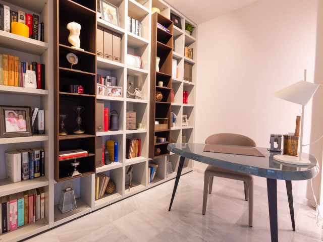 Appartement avec 4 Chambres  à Marbella