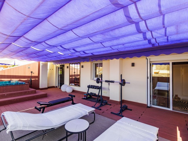 Appartement avec 4 Chambres  à Marbella