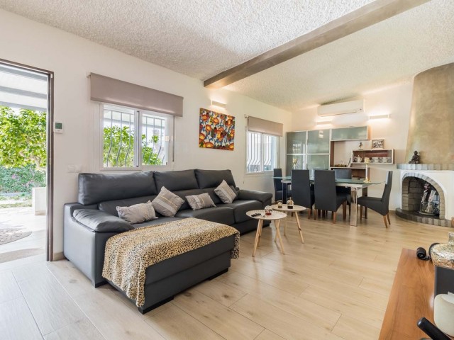 Villa con 2 Dormitorios  en Estepona