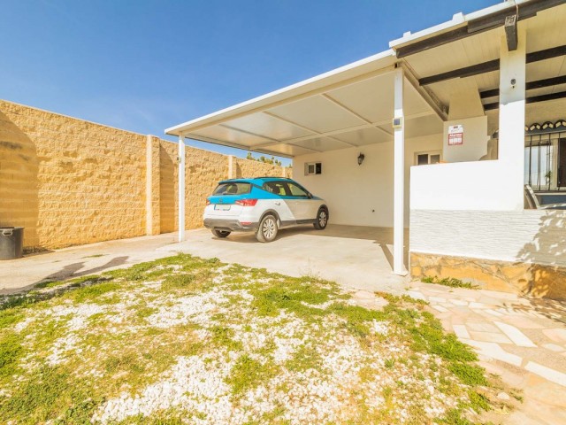 Villa con 2 Dormitorios  en Estepona