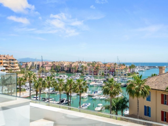 Huoneisto, Sotogrande Puerto, R5362774