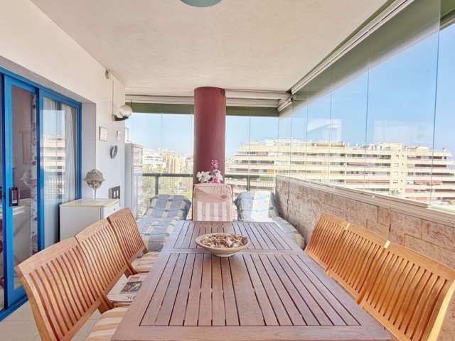 Appartement avec 4 Chambres  à Marbella