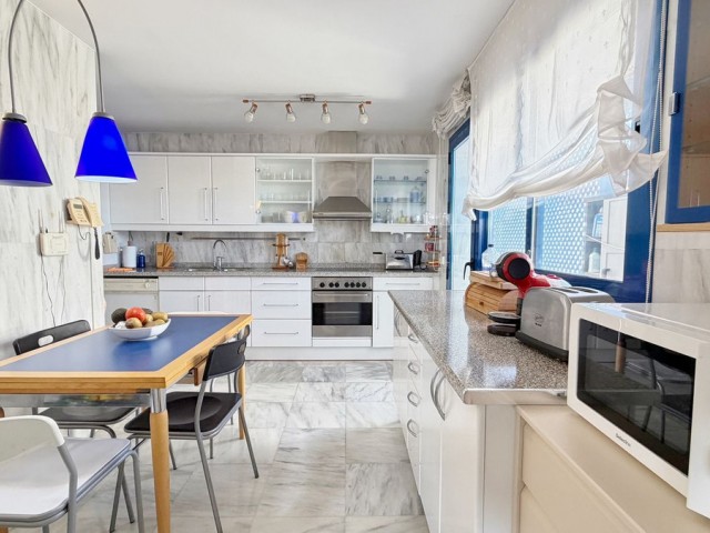 Appartement avec 4 Chambres  à Marbella