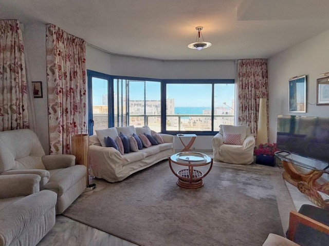 4 Bedrooms Apartment in Marbella