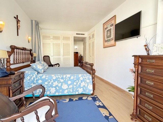 4 Bedrooms Apartment in Marbella